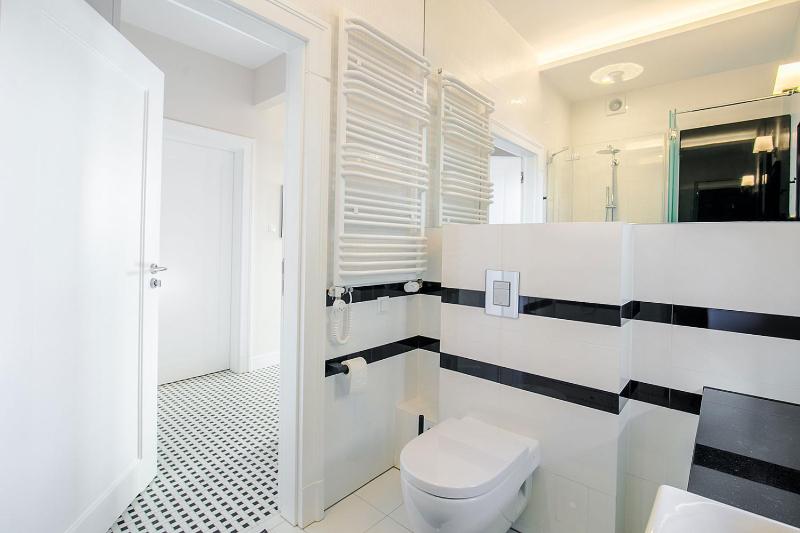Premier Apartment with Sauna by Grand Apartments - image 9