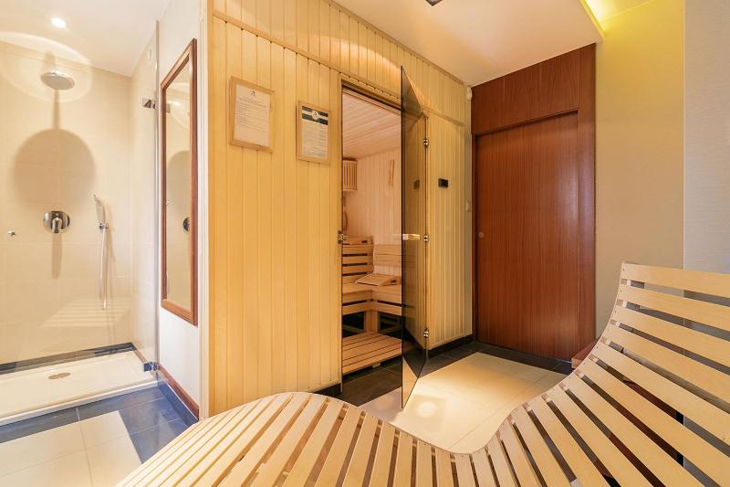 Premier Apartment with Sauna by Grand Apartments - image 2