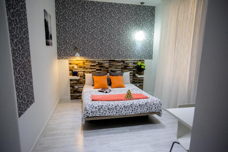 Hostal Adis - image 6
