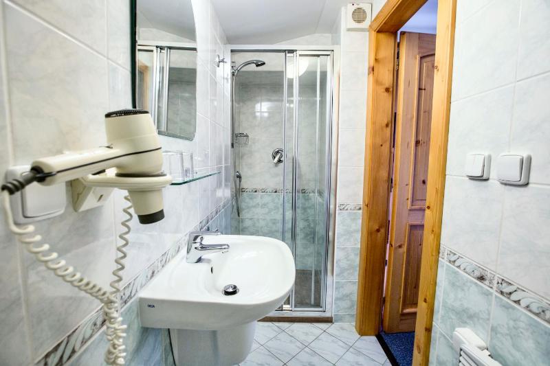 Single Room with Extra Bed image 2