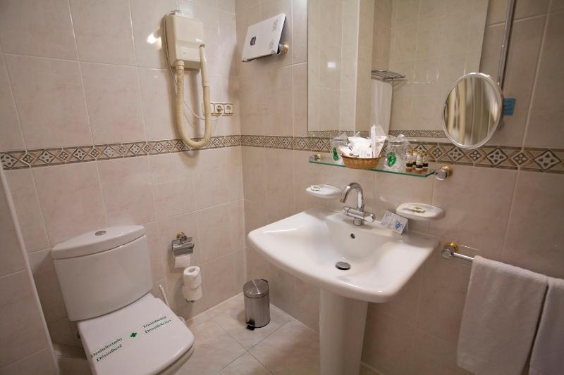 Superior Double Room image 4