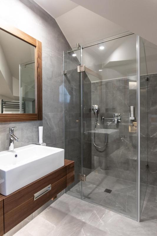 Standard Double or Twin Room with City View image 3