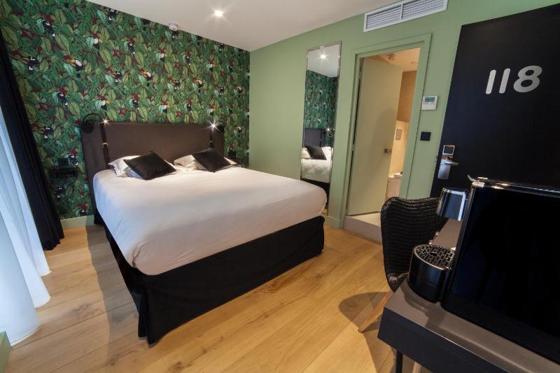 Superior Double Room image 4