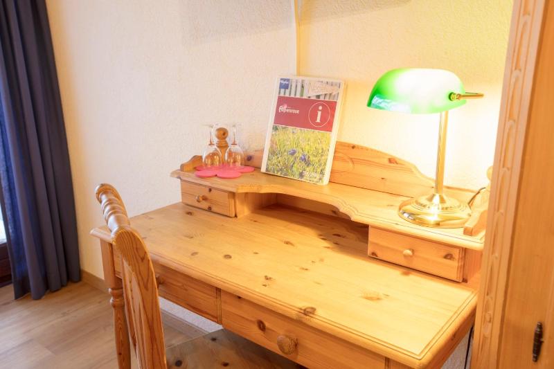 Family Room image 2