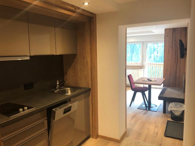 Studio Apartment image 3