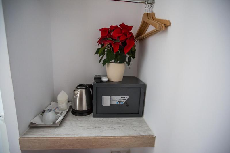 Bloom Inn Madrid - image 8
