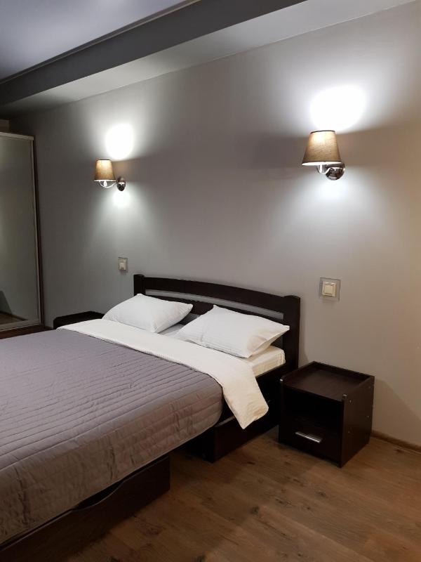 Deluxe Suite image 2