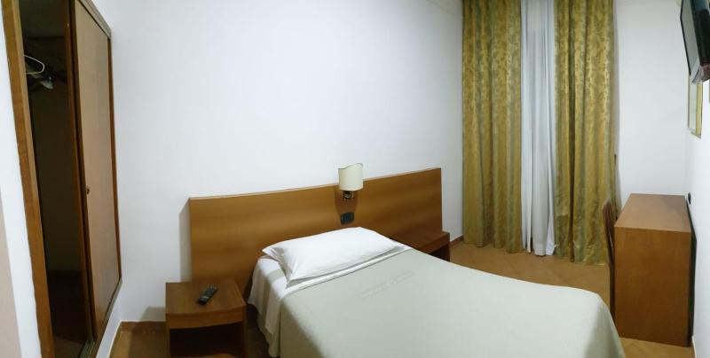 Economy Single Room image 3