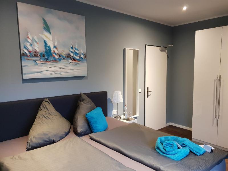 Deluxe Double Room image 2