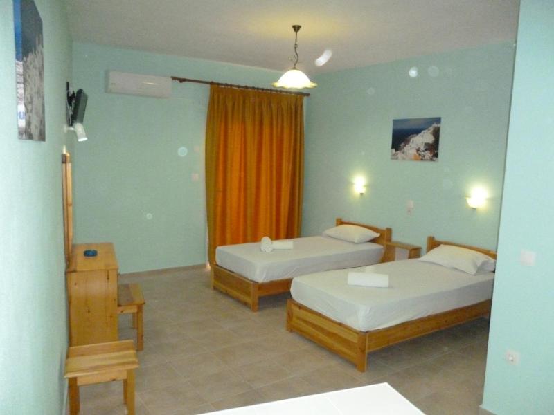 Alexandros Guest House - image 8