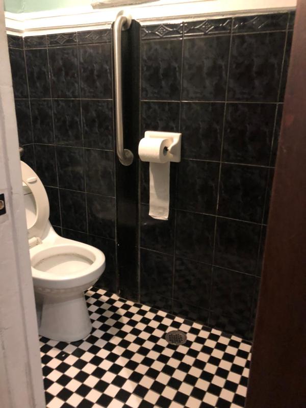 Basic Double Room with Shared Bathroom image 3