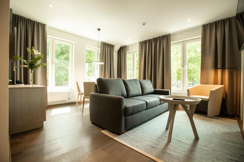 One-Bedroom Suite image 2