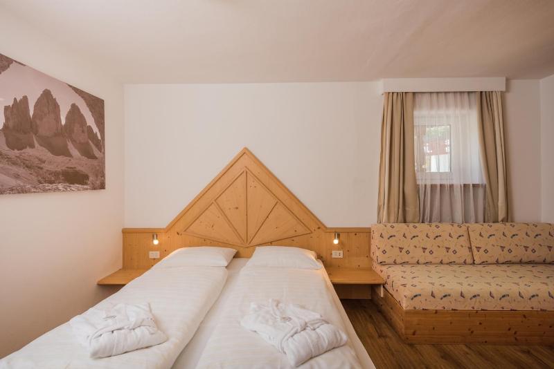 One-Bedroom Apartment image 1