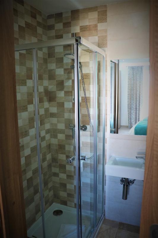 Deluxe Double Room image 4