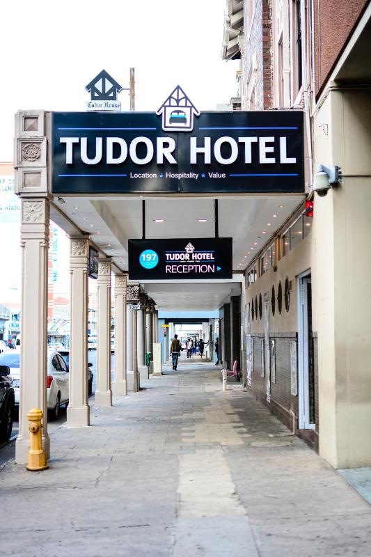 Tudor House Hotel - image 10