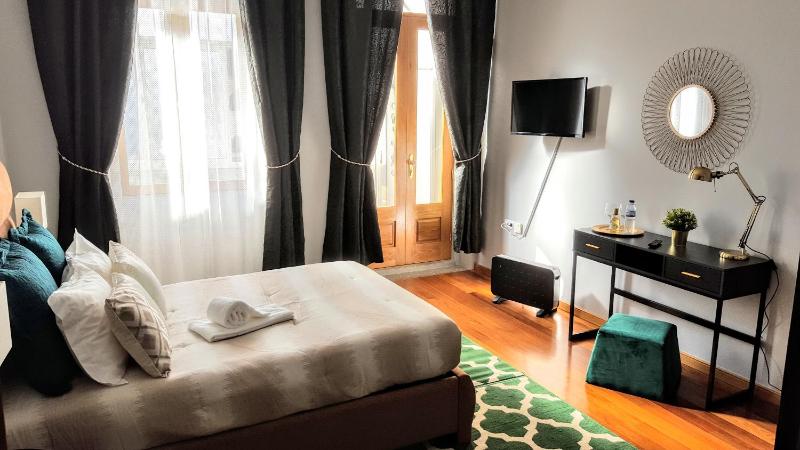 Cool Guesthouse - image 1