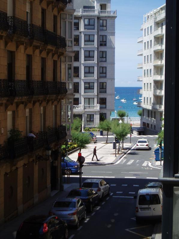 Beach Side Apartment - image 2