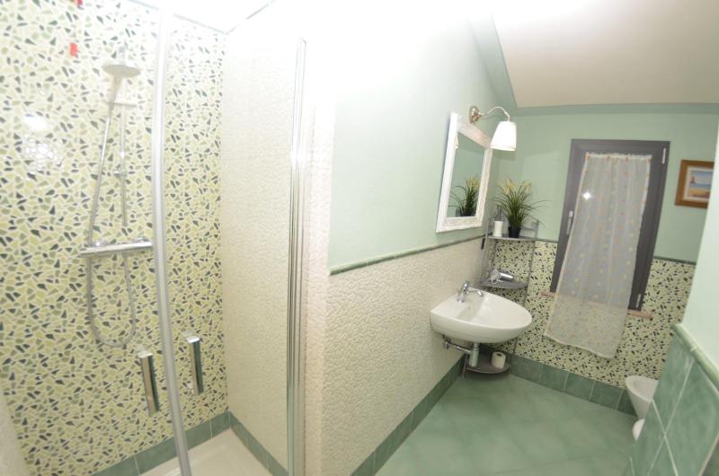 Three-Bedroom Holiday Home  image 1