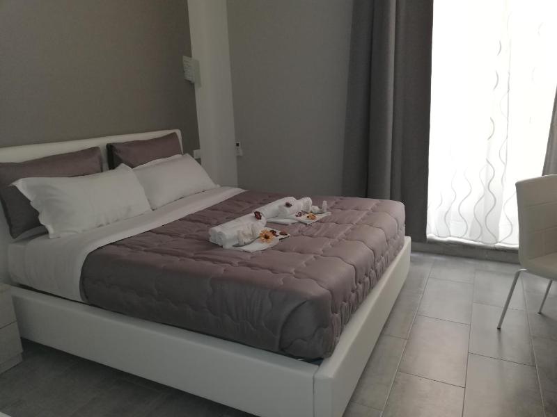 Single Room image 2