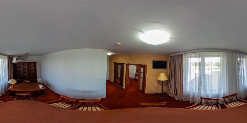 Presidential Suite image 3