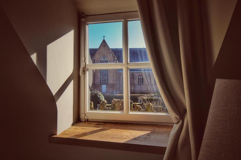 Standard Double or Twin Room with Garden View image 3
