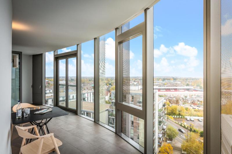 One-Bedroom Apartment image 1