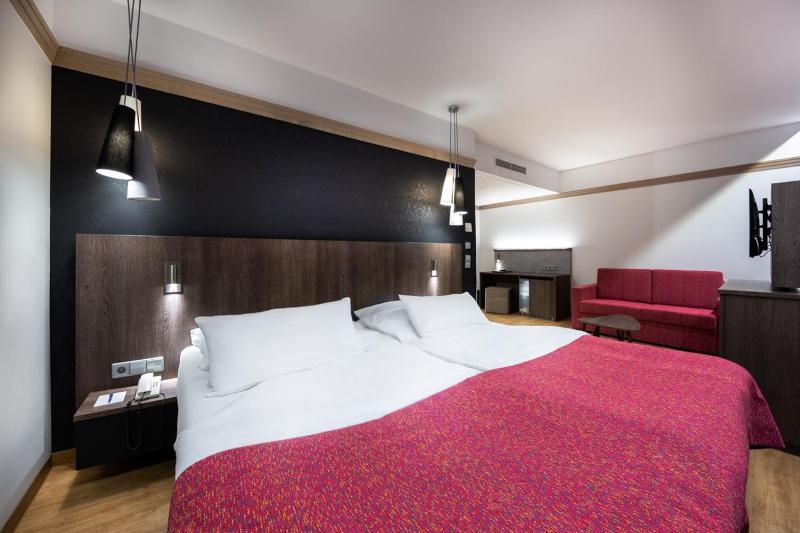 Double Room De Luxe image 3