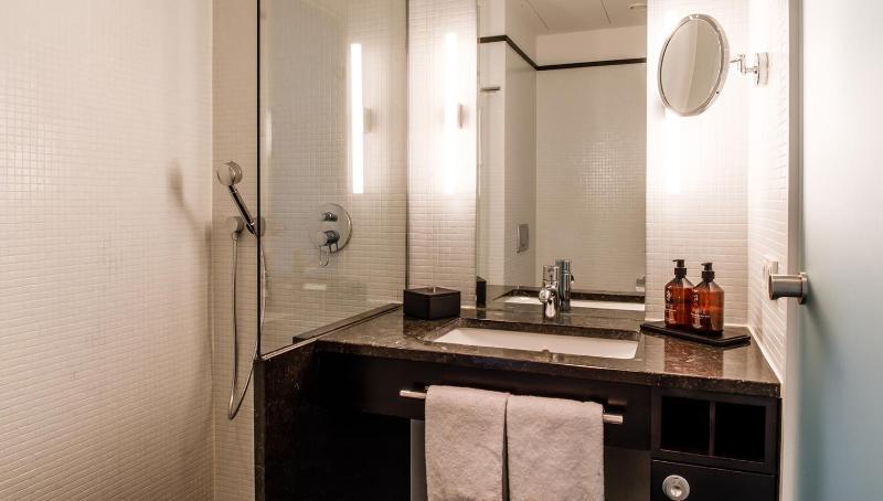 Superior Double Room image 4