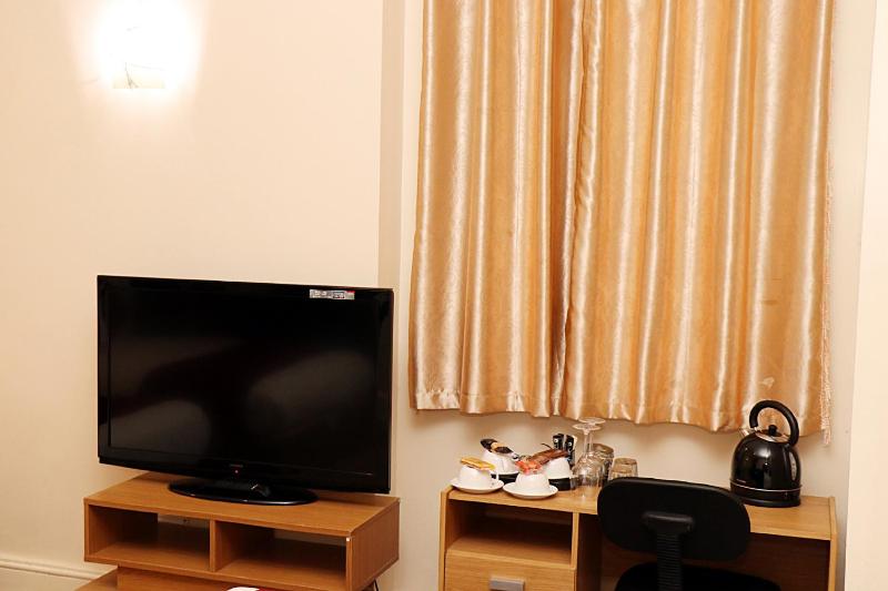 Double Room with Private Bathroom image 2