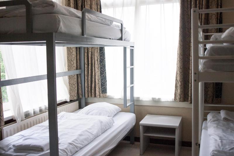 Budget Trianon Hotel - image 13