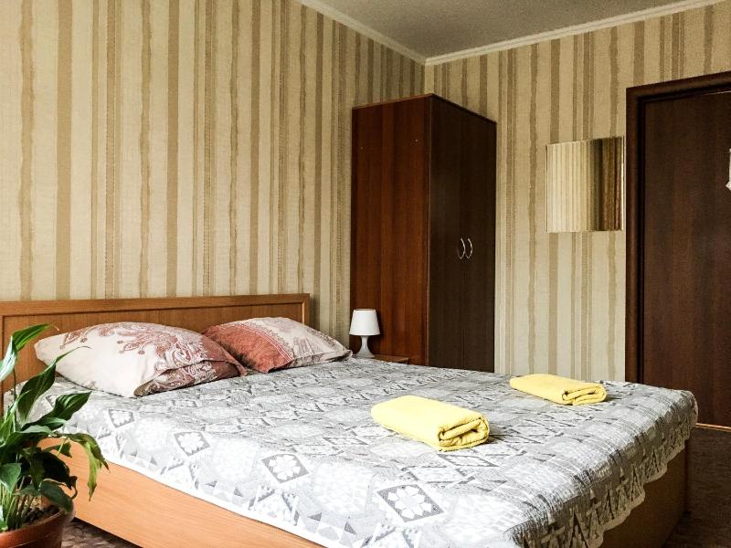 Standard Double Room image 3