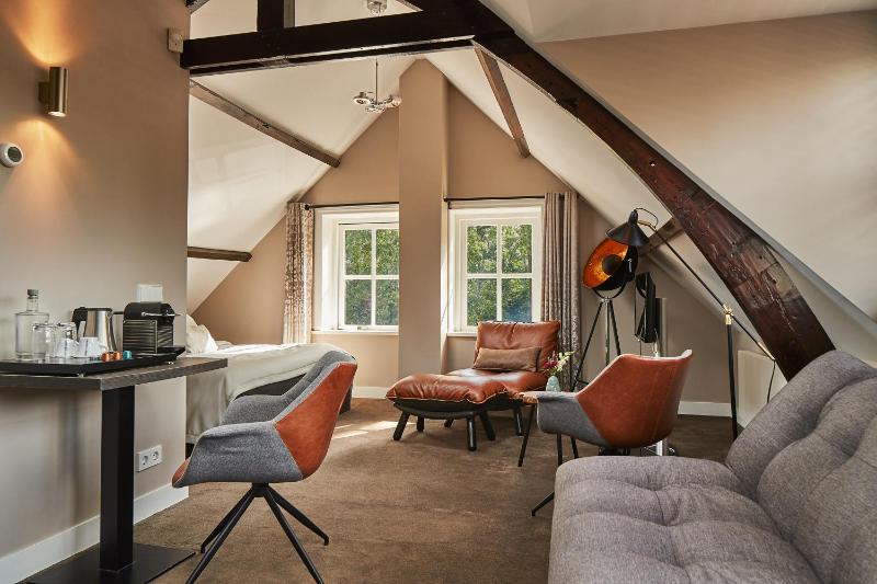 Double Room image 2
