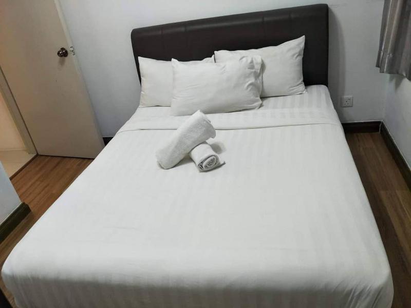 Three-Bedroom Apartment image 3