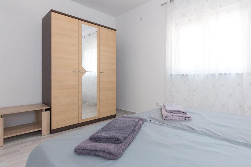 Apartment with Sea View image 3