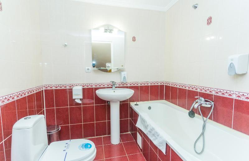 Standard Double or Twin Room image 2