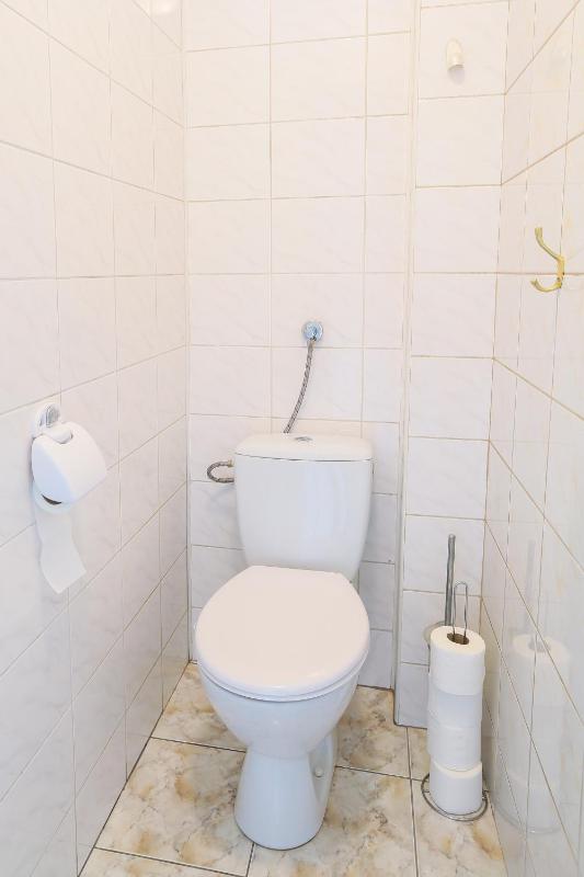 Standard Double Room with Shared Bathroom and Shared Kitchen image 4