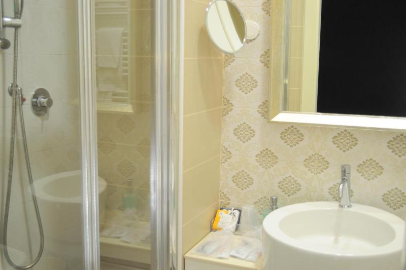 Triple Room image 2