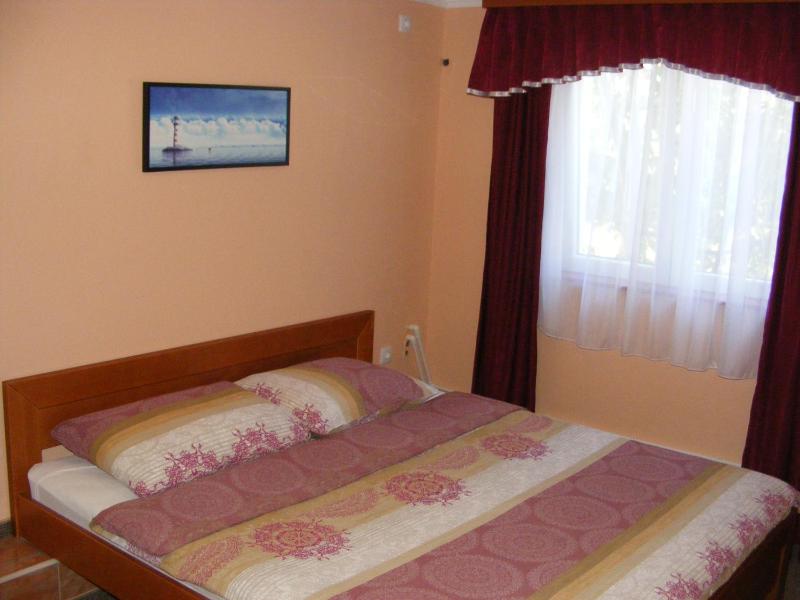 Double Room image 2
