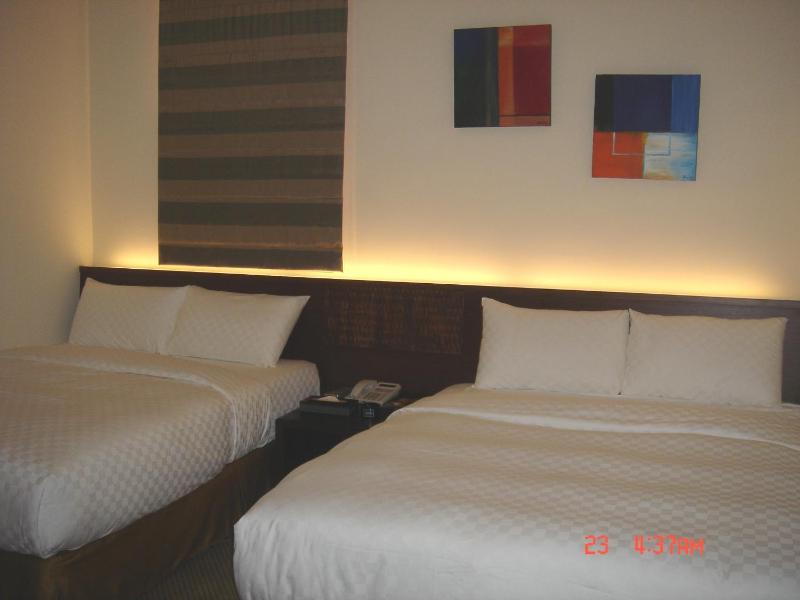 Hip Spa Motel - image 25