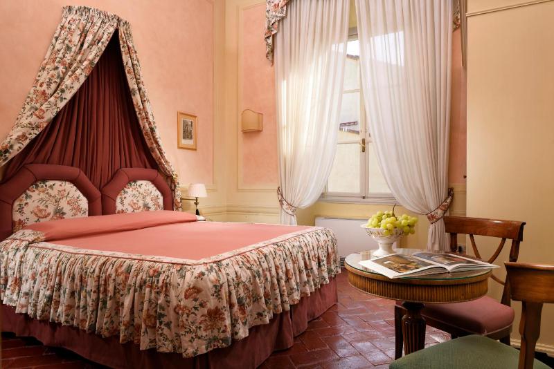 Double or Twin Room image 1