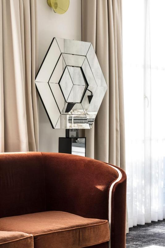 Suite with Balcony image 4