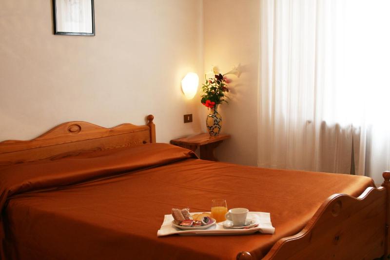 Triple Room image 4