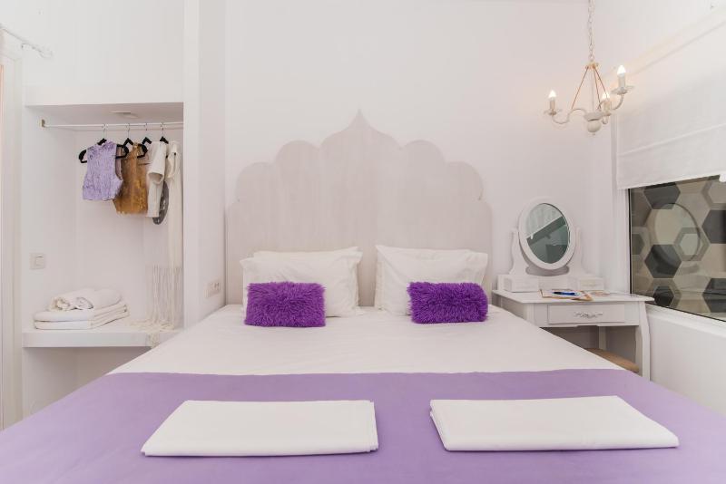 Junior Double Suite with Jacuzzi image 1