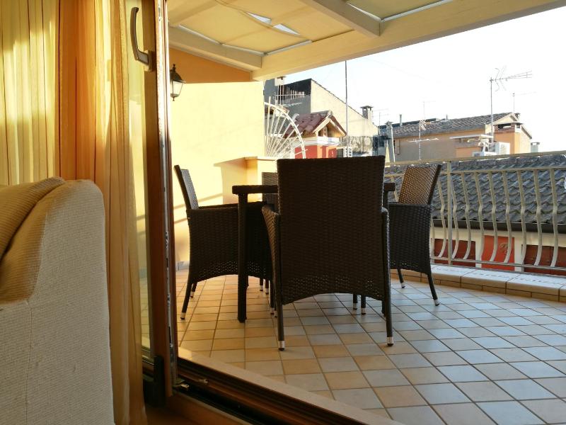 Superior One-Bedroom Apartment image 4