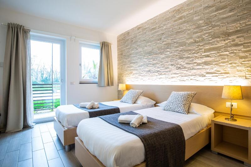 Double or Twin Room with Pool View image 3