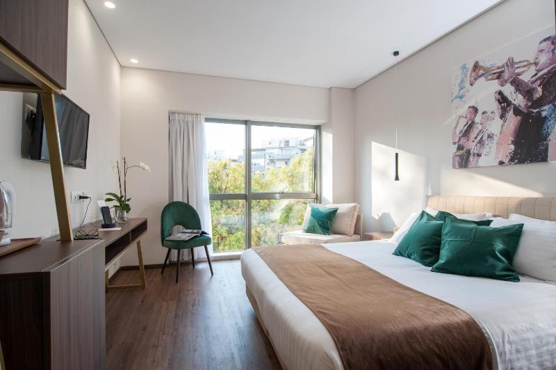 Superior Twin or Double Room with Acropolis View image 3