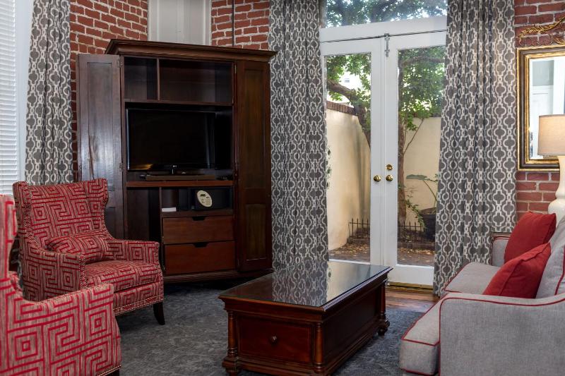 East Bay Inn Historic Inns of Savannah Collection - image 34