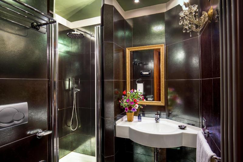Boutique Hotel Campo de' Fiori - image 7