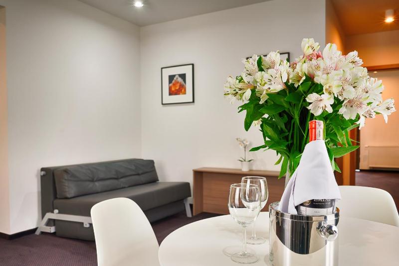 Premium Double or Twin Room image 2