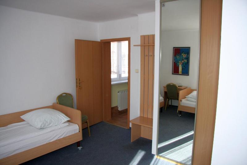 Triple Room image 2